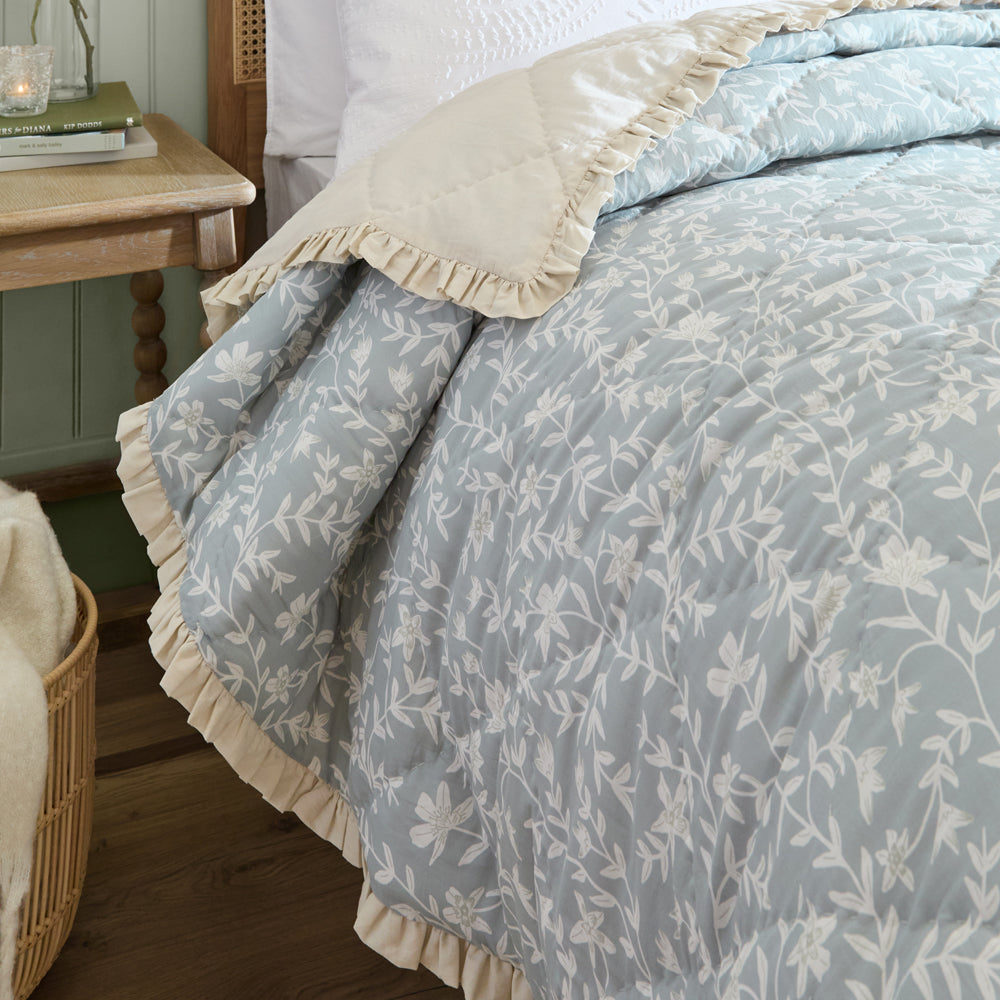 Floral Blue Bedding - Amelia 100% Cotton Quilted Bedspread Seafoam Wylder