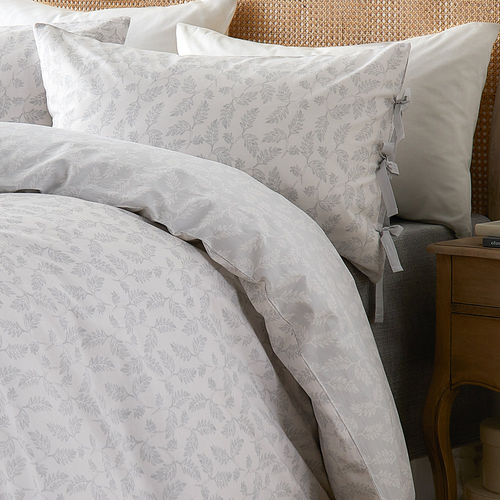 Floral White Bedding - Chloe Printed Reversible Duvet Cover Set Soft White Wylder