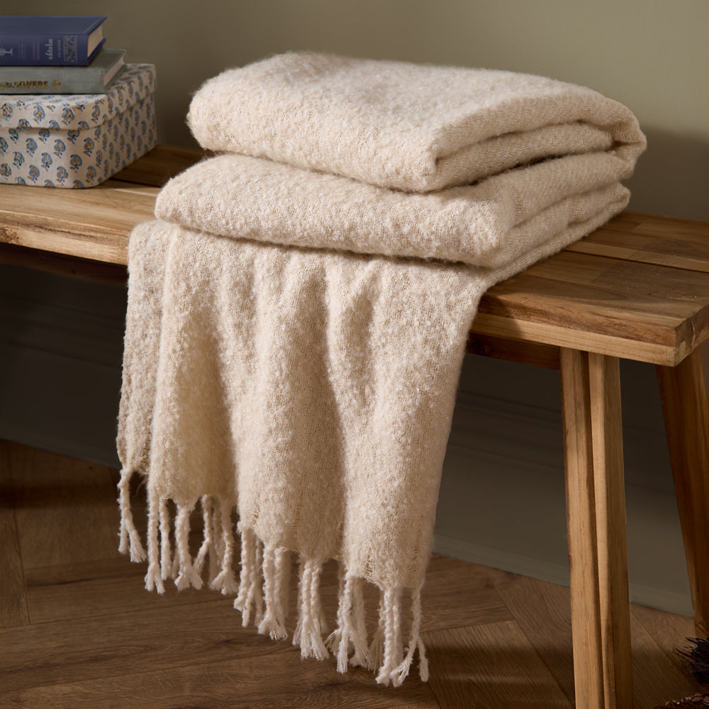 Plain Cream Throws - Isla Woven Tasselled Throw Cream Wylder