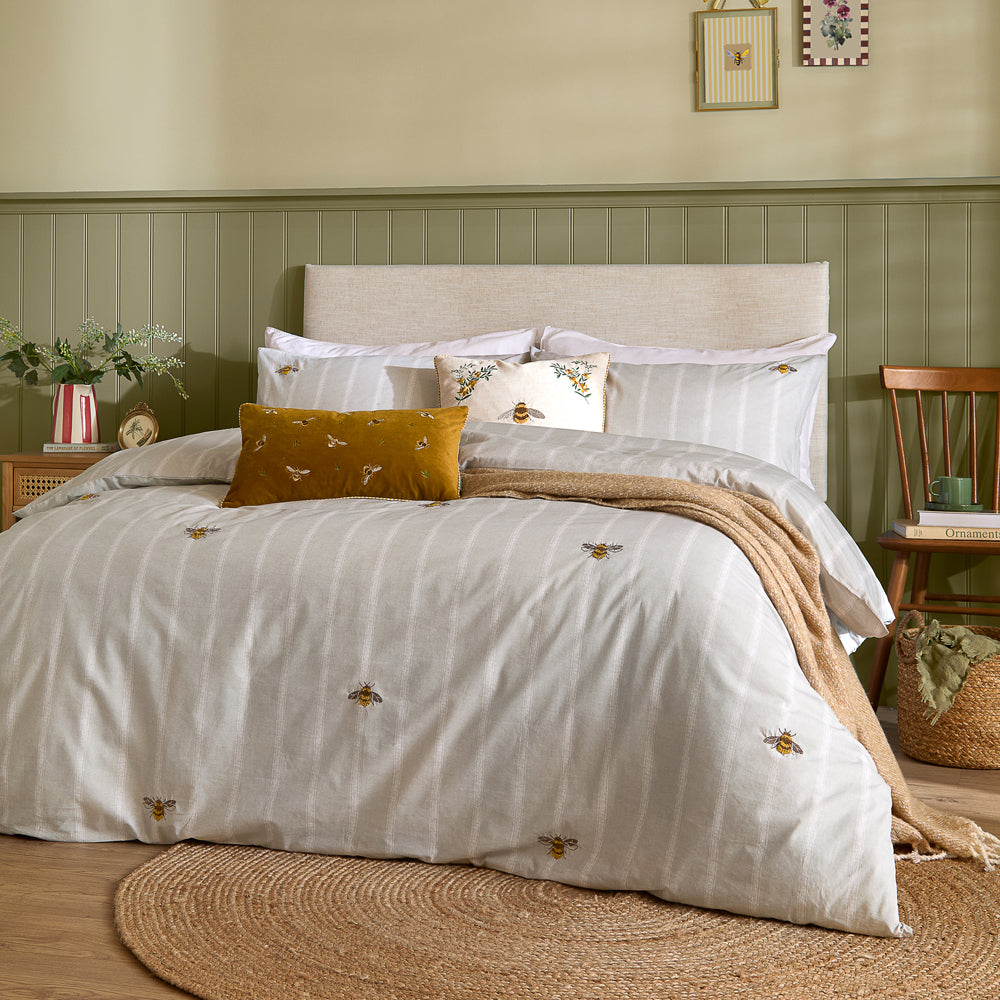 Woodland Yellow Bedding - Ramble Bees Duvet Cover Set Natural Wylder