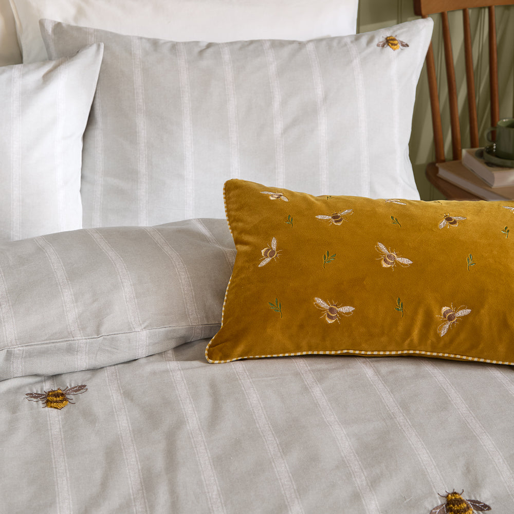 Woodland Yellow Bedding - Ramble Bees Duvet Cover Set Natural Wylder